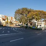 The Seaview By Lovelystay Apartment