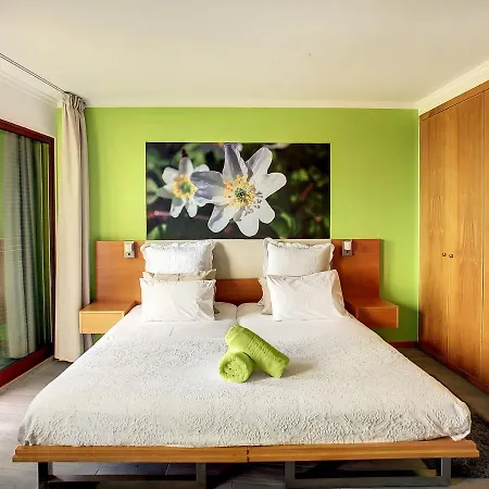 The Seaview By Lovelystay Caniço