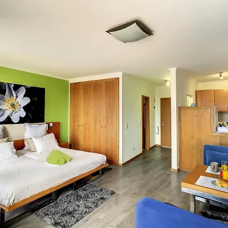 The Seaview By Lovelystay Apartment *