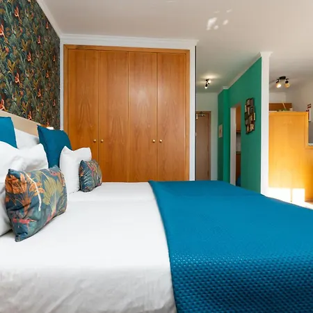 The Seaview By Lovelystay Daire Caniço