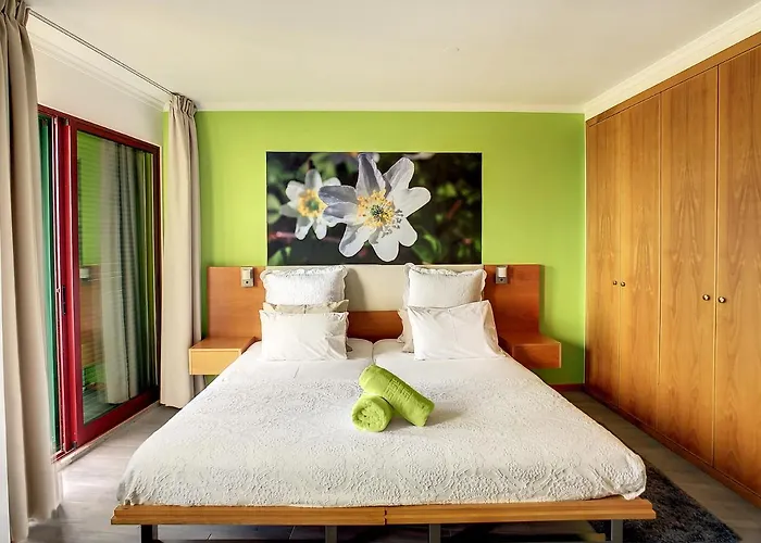 The Seaview By Lovelystay Canico (Madeira)