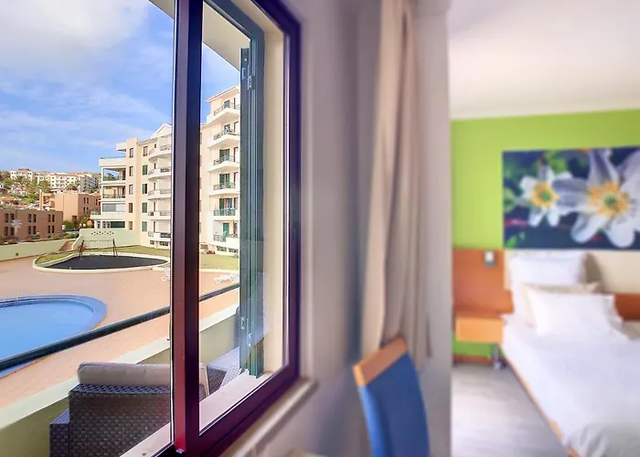 The Seaview By Lovelystay Canico (Madeira)