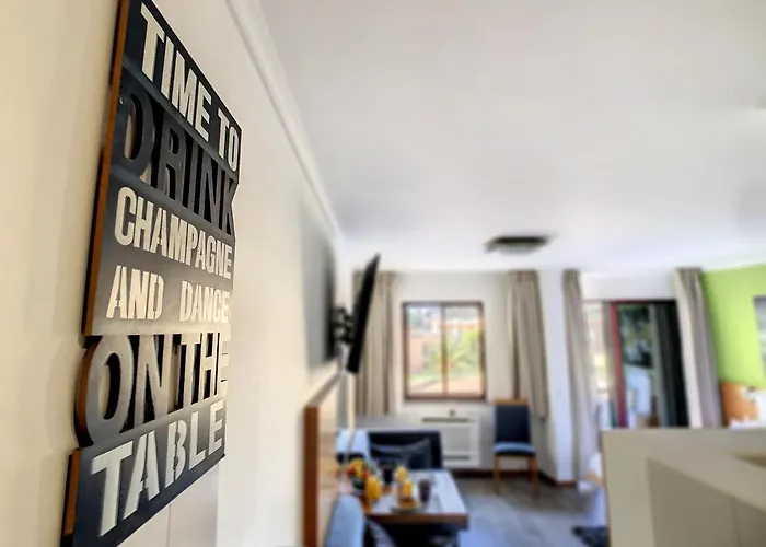 The Seaview By Lovelystay *