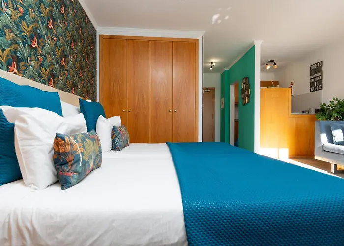 The Seaview By Lovelystay Daire Caniço