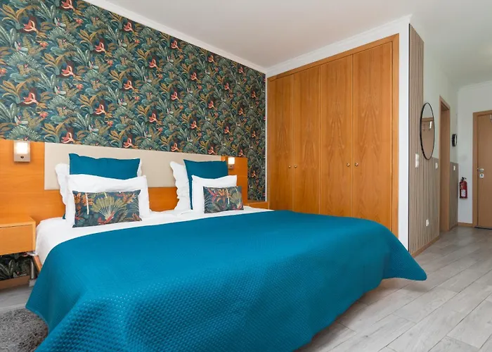 Daire The Seaview By Lovelystay Caniço