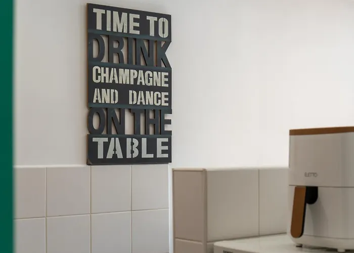 The Seaview By Lovelystay Caniço